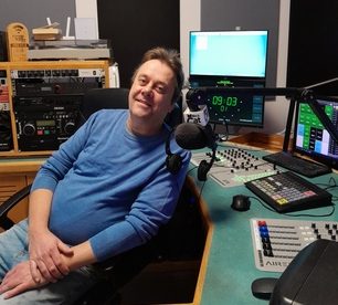 Retro DJ and disco DJ Andy Classic retro DJ Milton Keynes
